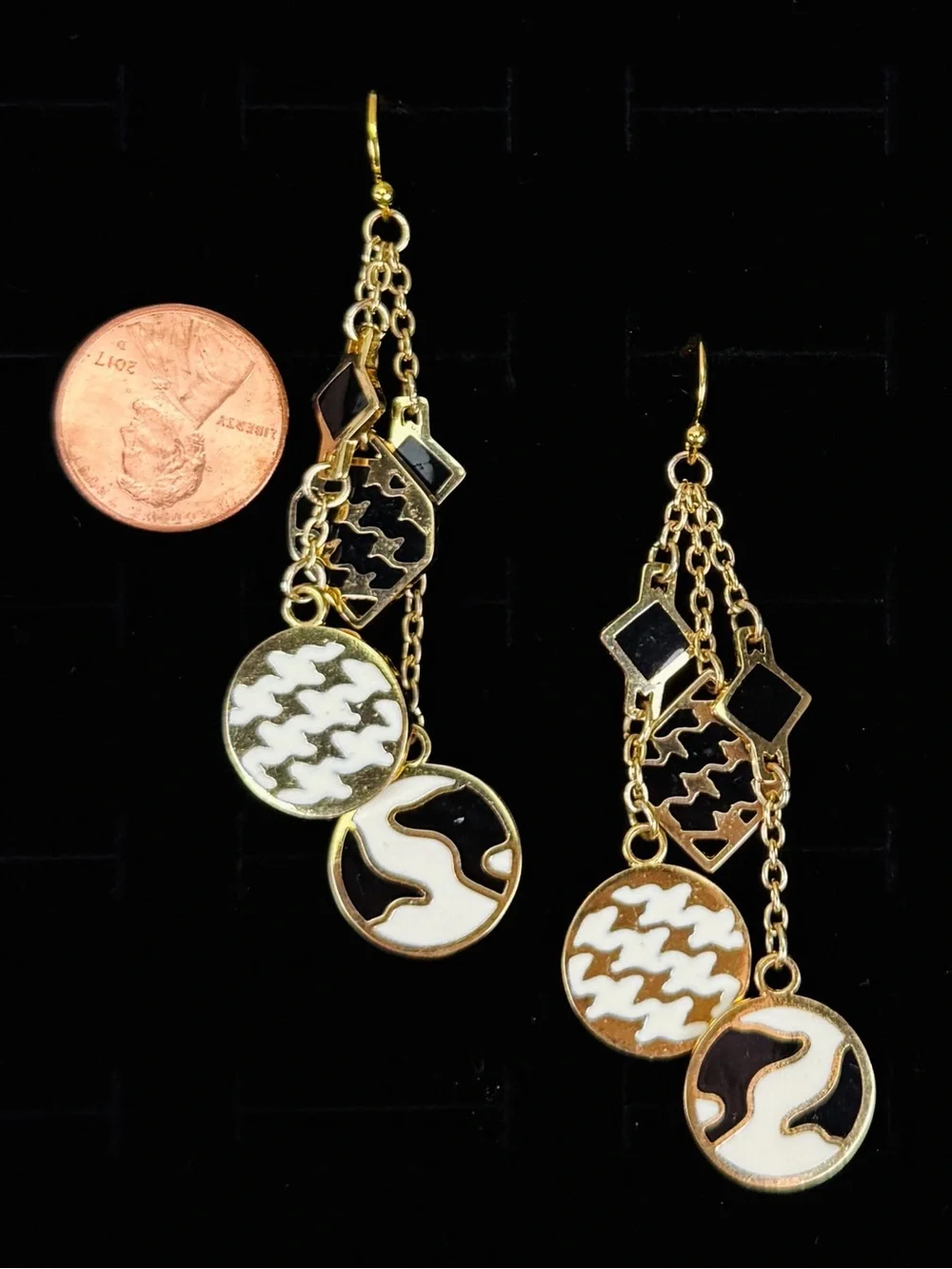 Beautiful goldtone black and cream triple chain fringe drop pierced earrings